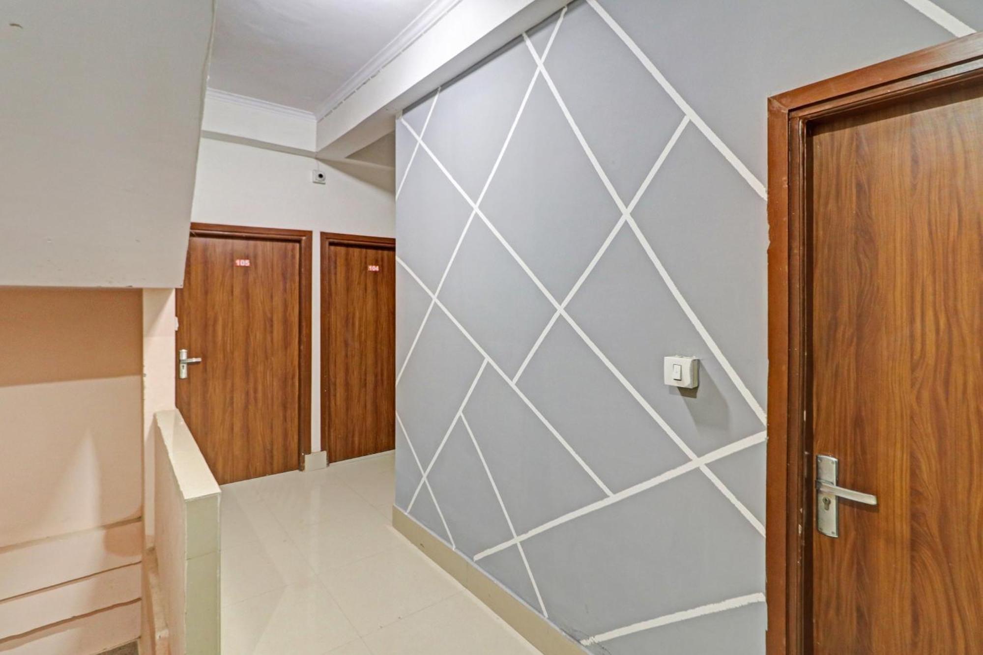Hotel O Star Ki Nowe Delhi Zewnętrze zdjęcie