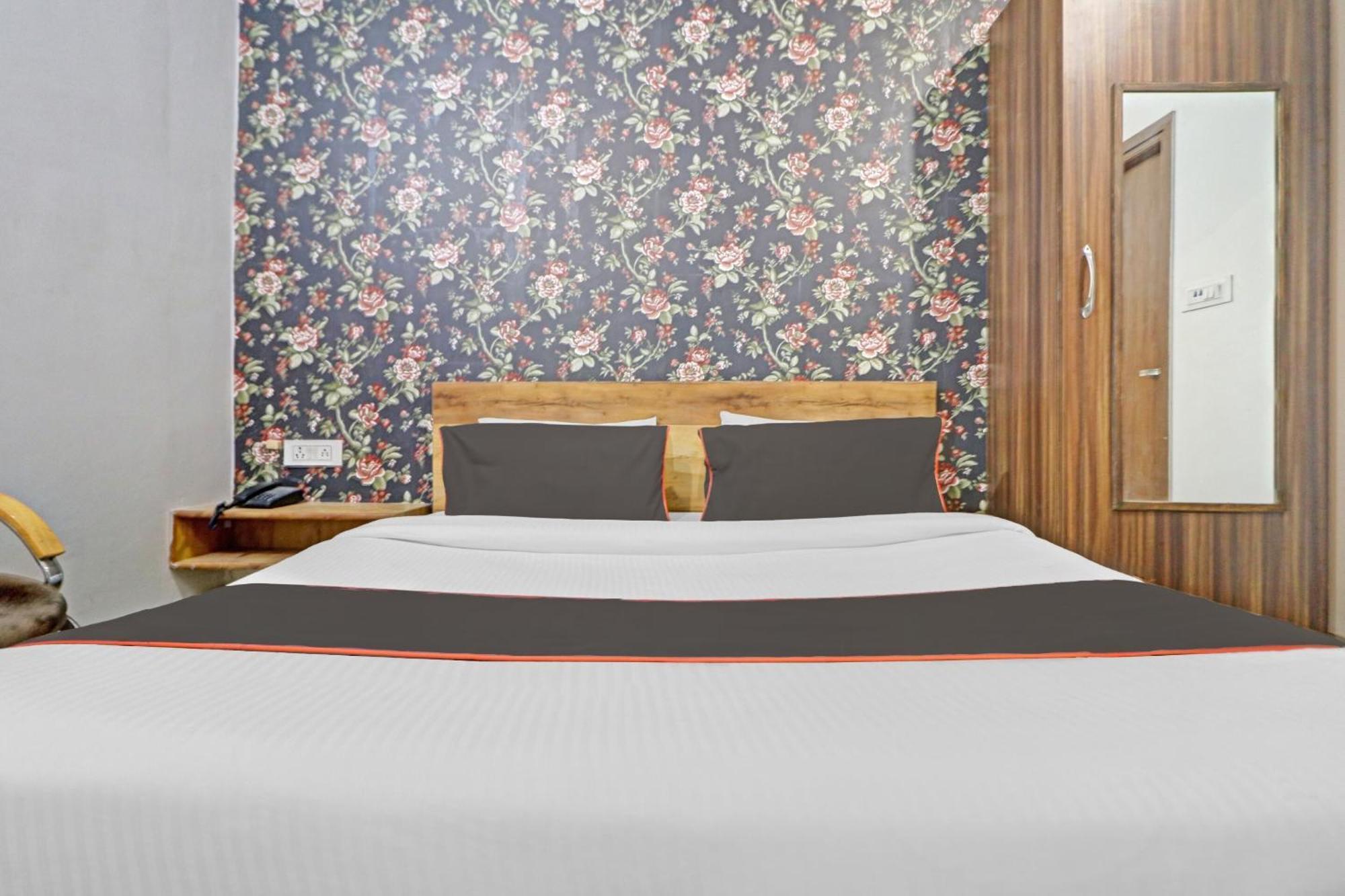 Hotel O Star Ki Nowe Delhi Zewnętrze zdjęcie