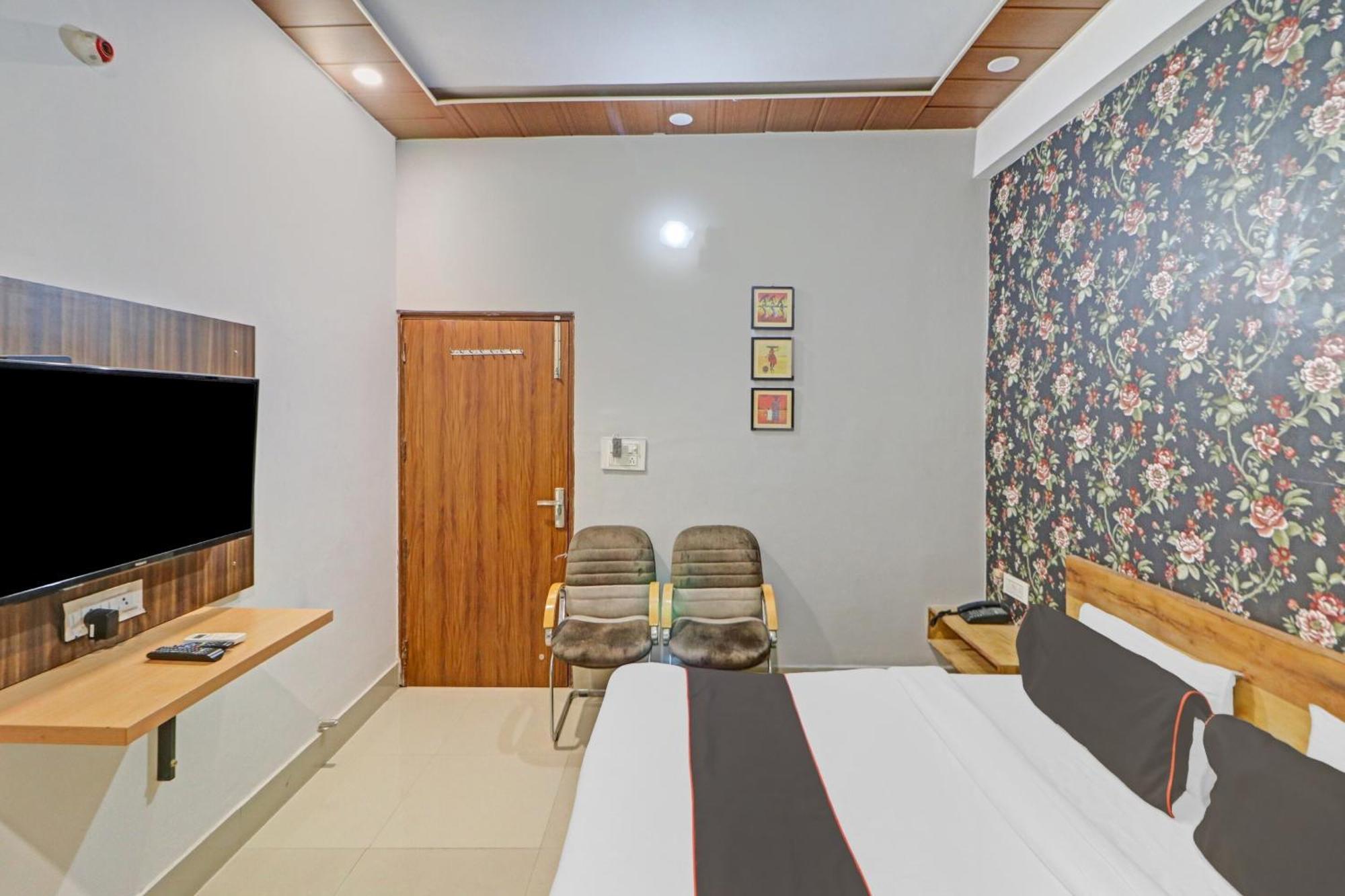 Hotel O Star Ki Nowe Delhi Zewnętrze zdjęcie